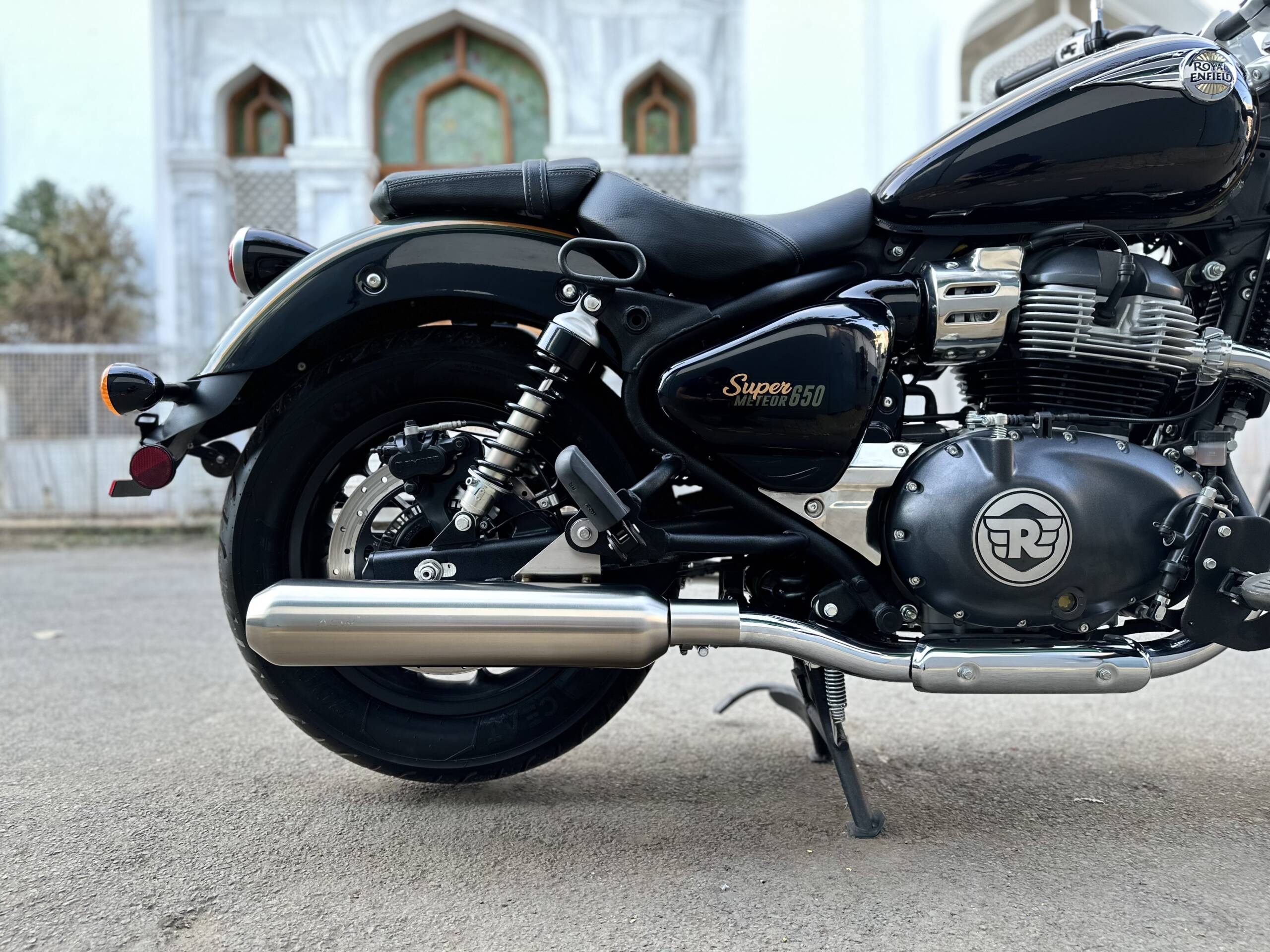 Royal Enfield Super Meteor 650 AEW Exhaust TE 202 - Image 8